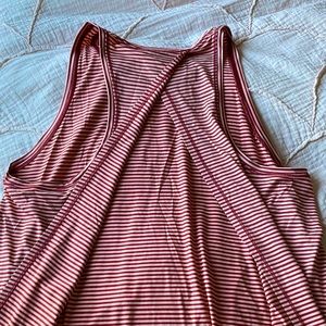 GapFit Breath Open Back Tank